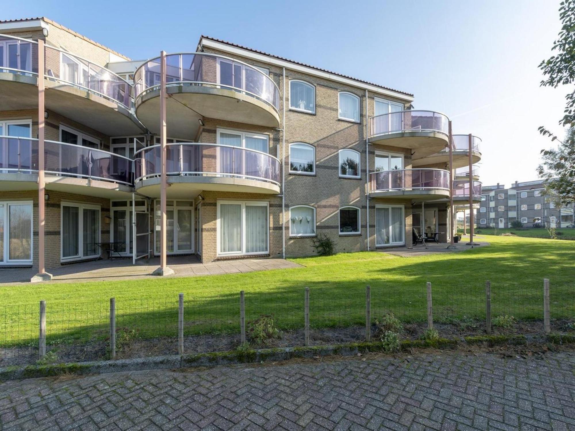 Stunning Apartment Near Sea By Belvilla Julianadorp Bagian luar foto